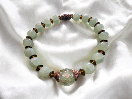 Minty cracked glass stretch bead bracelet. - LifeLoveInspired